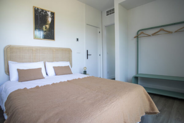 Cada habitación tiene una decoración única y personalizada y todo el confort.